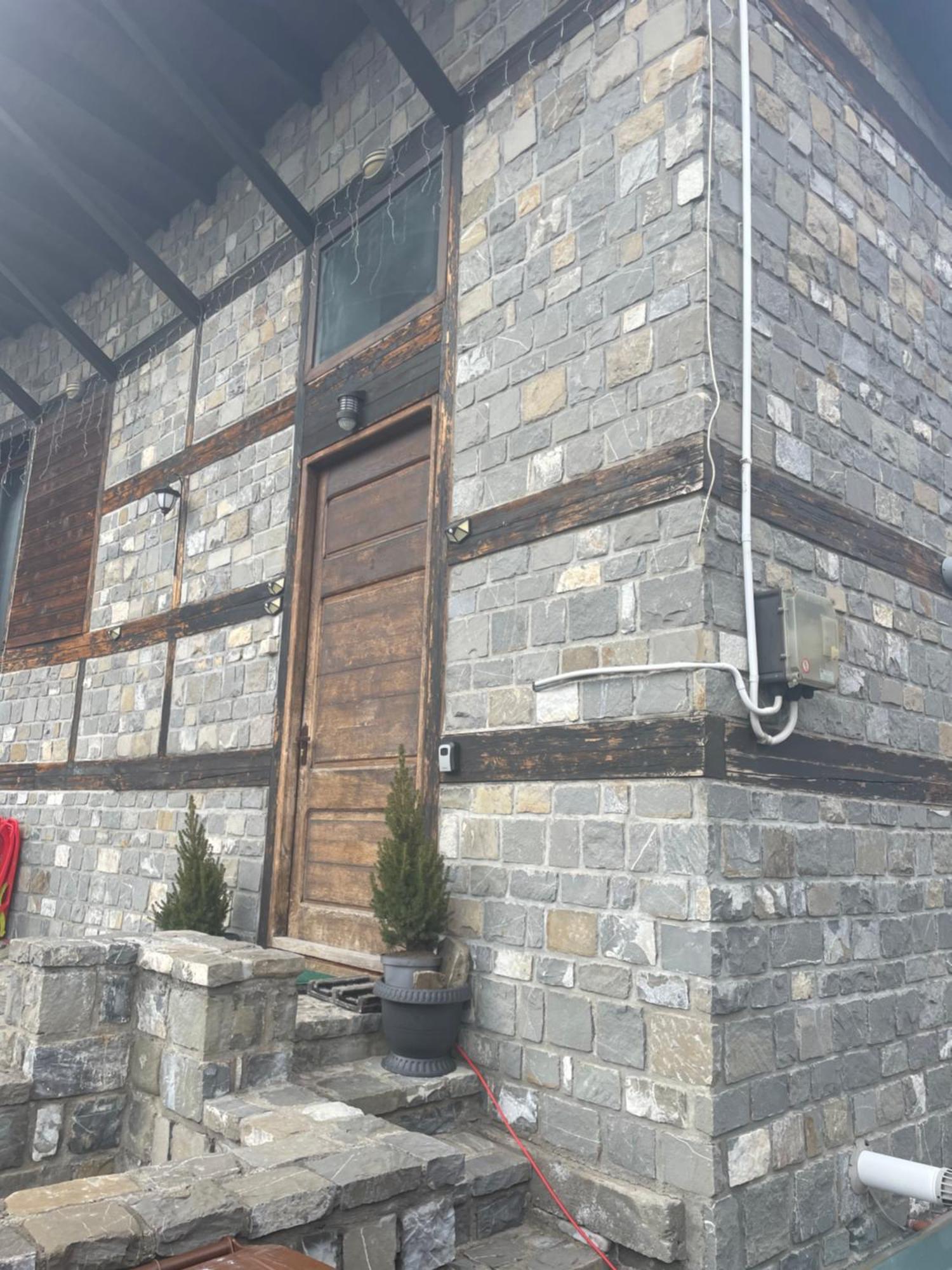 Willa Casuta De Piatra Buşteni Zewnętrze zdjęcie