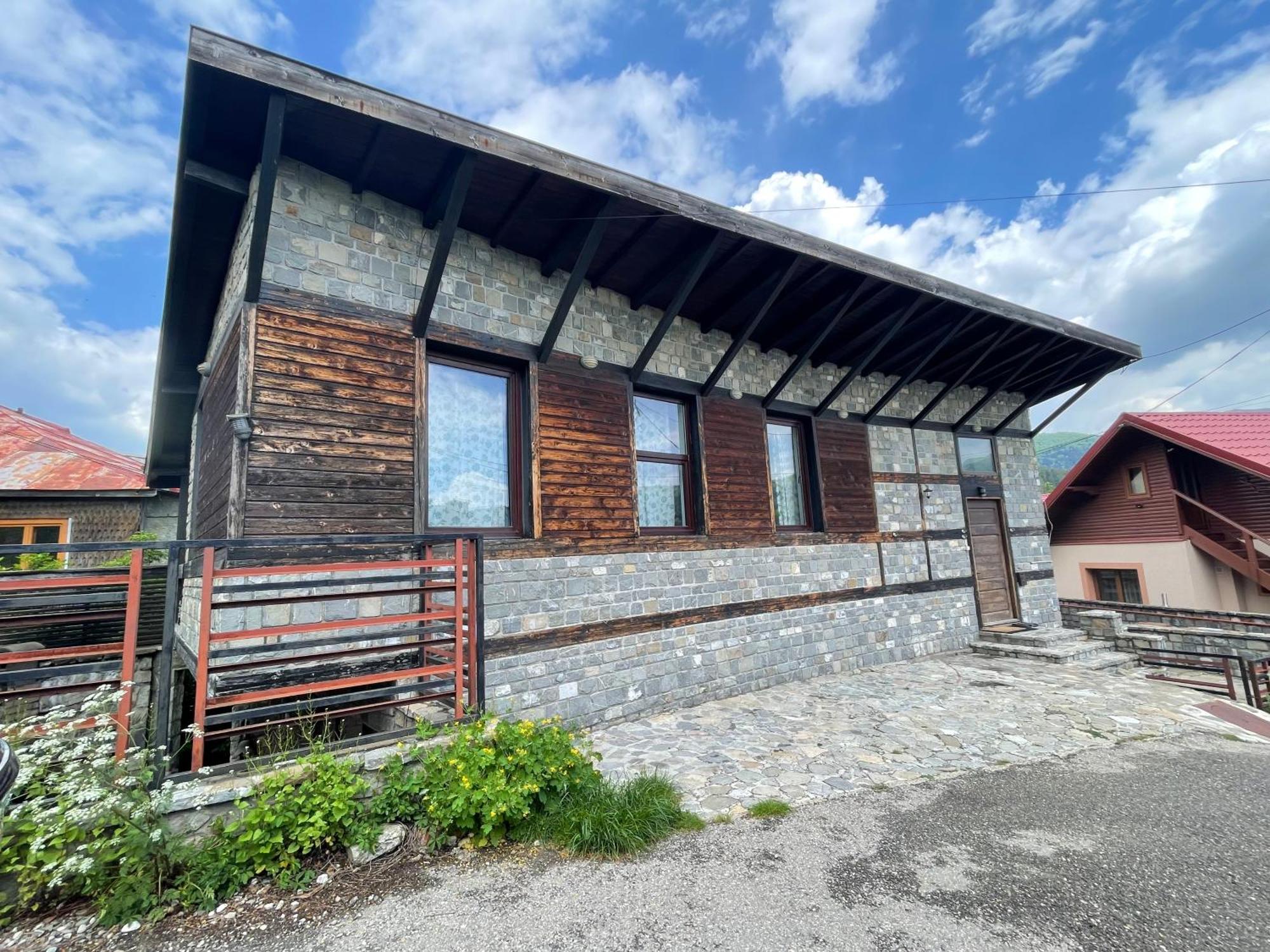 Willa Casuta De Piatra Buşteni Zewnętrze zdjęcie